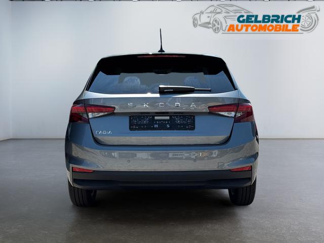 Skoda Fabia Extra Plus 1,5 TSI DSG Klima SmartLink Einparkhilfe 5J Garantie LED Alu Felgen Kamera Sitzheizung Bluetooth 