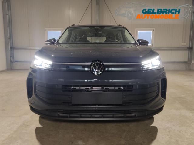 Volkswagen / Tiguan / Grau / / / , Beispielbilder, ggf. teilweise mit Sonderausstattung