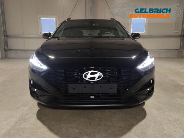 Hyundai / i30 Kombi / Schwarz / / / , Beispielbilder, ggf. teilweise mit Sonderausstattung