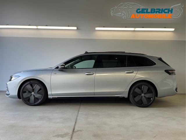 Volkswagen / Passat Variant / Silber / / / 265PS AHK+Pano+Harman Kardon