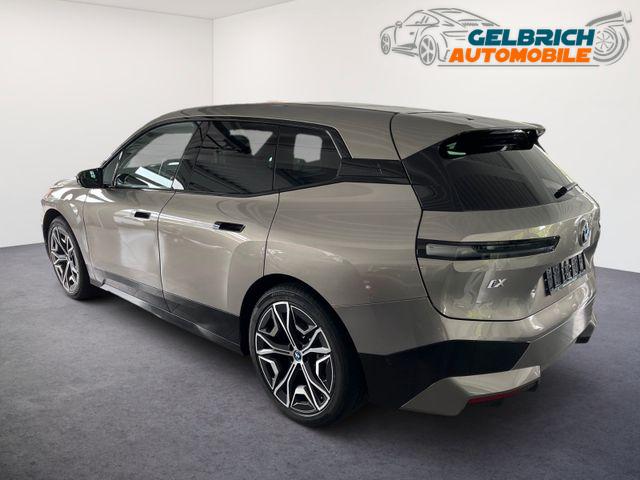 BMW iX 40 xDrive Sportpaket/Edition Excellence/22Z 