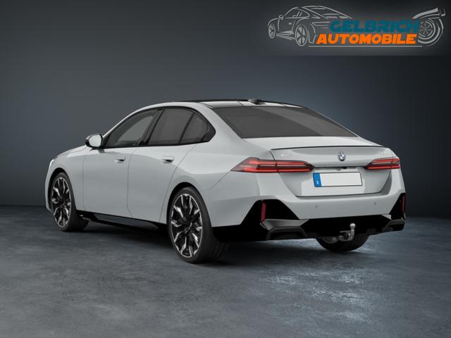 BMW 5er 520d xDrive M-Sportpaket Pro Carbon Pano 