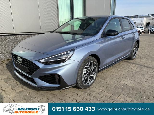 Hyundai i30 - Family 1.5 T-GDI MHEV 48V 140PS 7DCT/AUTOMATIK, 5 Jahre Garantie, NAVIGATIONSSYSTEM 10,25", 16" ALUFELGEN, SITZHEIZUNG, Bi-LED-Scheinwerfer, Parksensoren vorn/hinten, Rückfahrkamera, Klimaanlage, Tempomat, BEHEIZTES Lederlenkrad, Nebelscheinwerfer, ZV mit Fernb