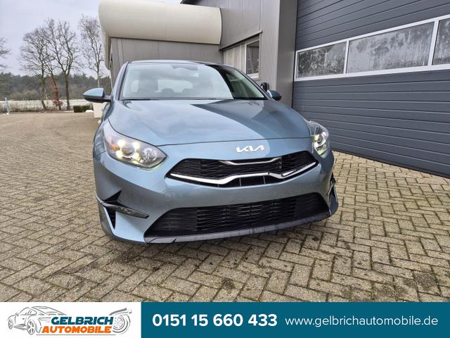 Kia Ceed - Vision 1.5 T-GDi 140PS Automatik Klimaautomatik Alarmanlage Sitzheizung Lenkradheizung Navi PDC Rückf.Kamera Bluetooth Touchscreen Apple CarPlay Android Auto Tempomat