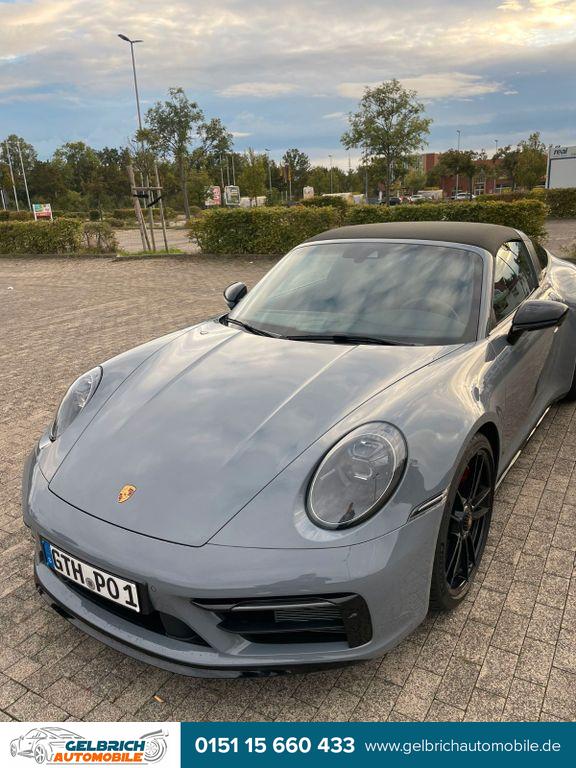 Porsche 911 - Targa 4 GTS, Allrad, Neuwertig ! Connect Plus, Alarmanlage, Keyless, PCM, PTV, Sound Package PDLS+ uvm.