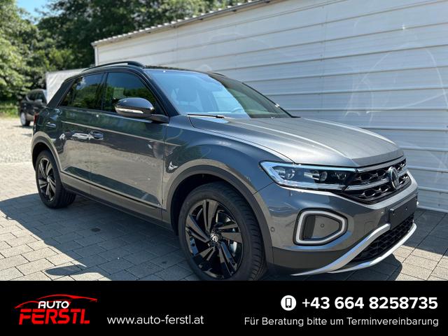 Gebrauchtfahrzeug Volkswagen T-Roc - Dark Line 1.5 TSI DSG  AHK NAVI Matrix  EasyOpen SHZ 