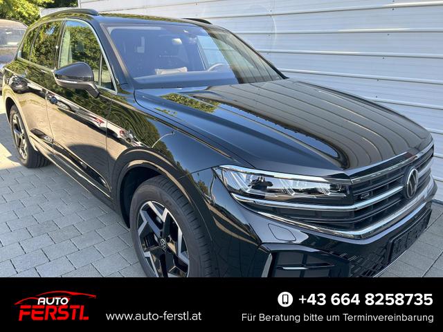 Lagerfahrzeug Volkswagen Touareg - Elegance R-Line 3.0 V6 TDI  360° AHK MATRIX