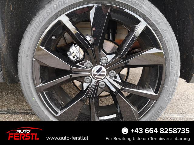 Vorlauffahrzeug Volkswagen T-Roc - R-Line 1.5TSI DSG ABT AHK Pano ACC 19 Zoll schwarz