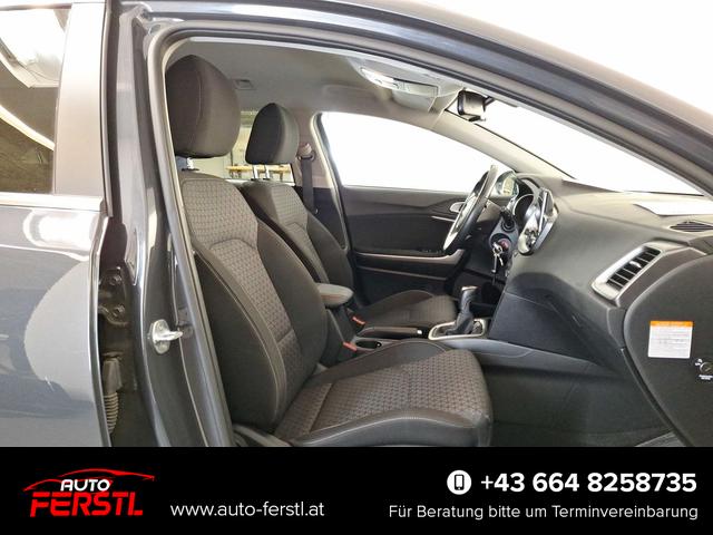 Gebrauchtfahrzeug Kia Ceed Sportswagon - Silber 1.6 CRDi Mild-Hybrid Silber/Anhängerkupplung
