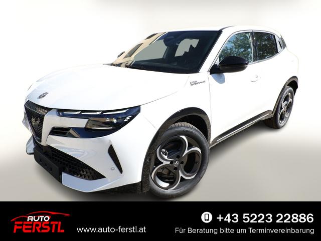 Lagerfahrzeug Alfa Romeo Junior - SPORT SPECIALE Ibrida Q4 TechP 18"LM Navi