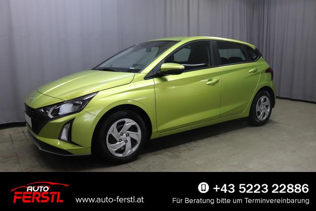 Lagerfahrzeug Hyundai i20 - Comfort 1.2 58 kW (79 PS) Klimaanlage, Navigationssystem, Radio mit DAB, Apple CarPlay & Android Auto, R&uuml;ckfahrkamera, Einparkhilfe hinten, Lichtsensor, Spurhalteassistent, Fernlichtassistent, Verkehrszeichenassistent uvm.