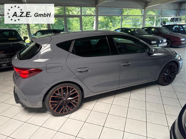 Cupra / Leon / Grau / / / VZ 2.0 TSI DSG 4x4 *SH*NAVI*MATRIX*TWA*APP*AHK*SOUND*