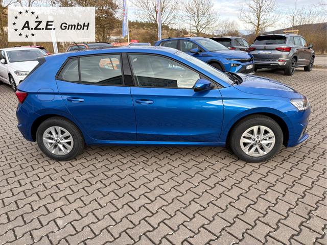 Skoda / Fabia / Blau / / / 1.0 MPI 130 Jahre *PDC*GRA*SH*KAMERA*APP*MFL*5J.GAR.*