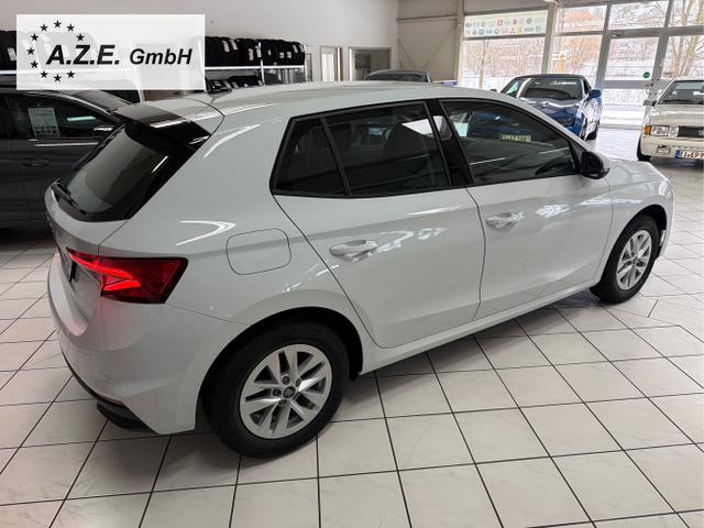 Skoda / Fabia / Wei&szlig; / / / 1.0 MPI 130 Jahre *PDC*GRA*SH*KAMERA*APP*MFL*5J.GAR.*