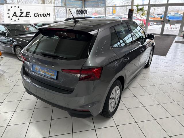 Skoda / Fabia / Grau / / / 1.0 MPI 130 Jahre *PDC*GRA*SH*KAMERA*APP*MFL*5J.GAR.*
