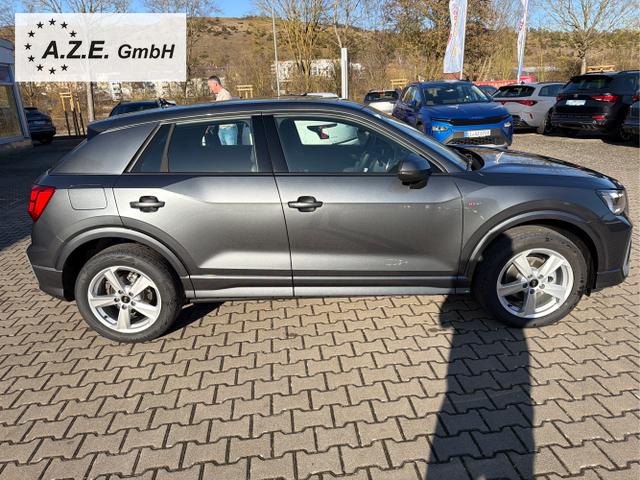 Audi / Q2 / Grau / / / Q2 35 TFSI S-Tronic S-LINE *PANO*MATRIX*APP*ACC*KAMERA*EL.KLAPPE*