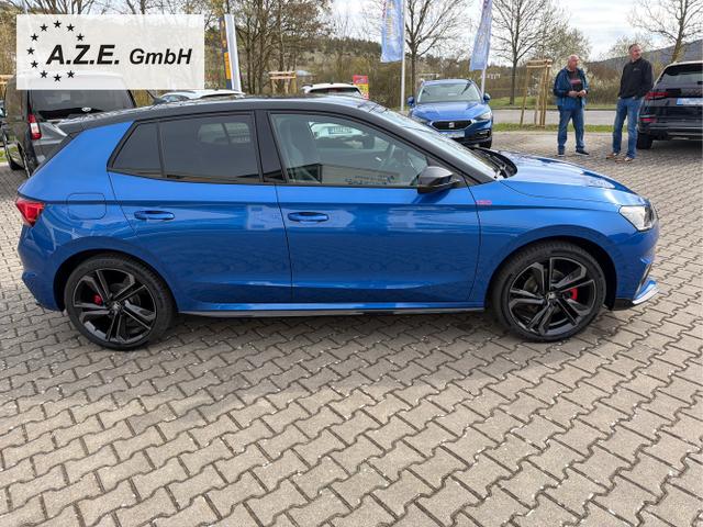Skoda / Fabia / Blau / / / 1.5 TSI DSG 130 *KAMERA*ACC*SH*LHZ*APP*NAVI*TWA*MFL*