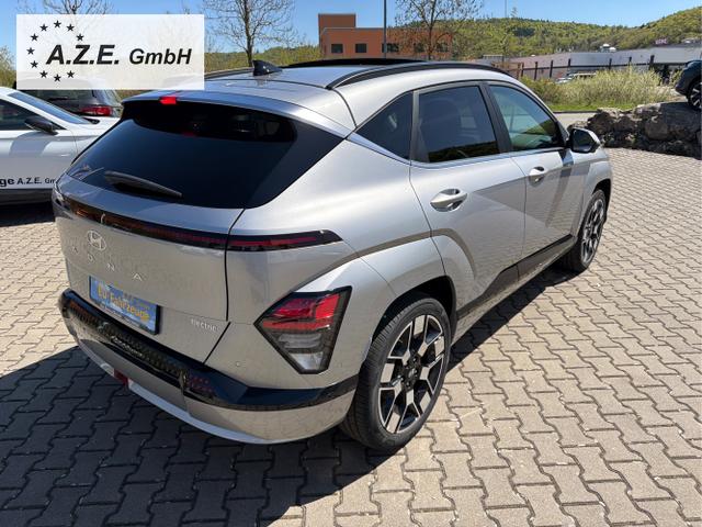 Hyundai / KONA Elektro / Silber / / / Executive 65,4 kWh *NAVI*HUD*360&deg; KAMERA*EL.KLAPPE*PANO*V2L*