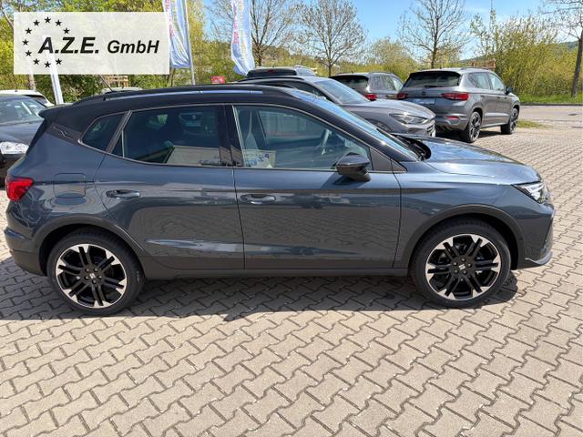 Seat / Arona / Grau / / / 1.0 TSI DSG FR *NAVI*AHK*LED*KAMERA*ACC*MFL*TWA*SH*5J. Gar.*