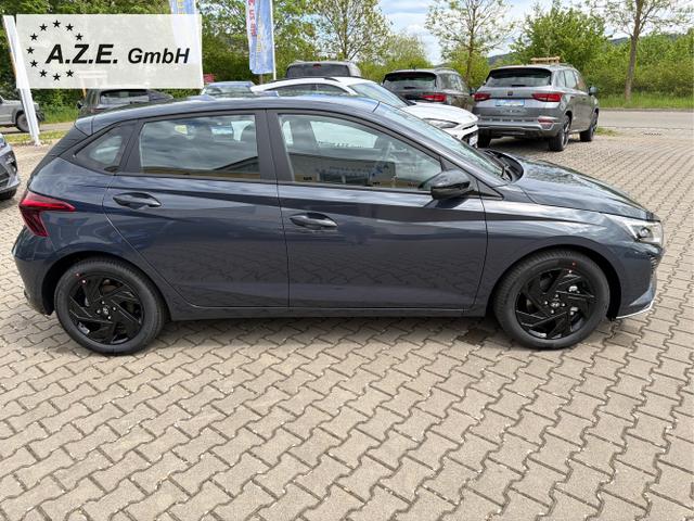 Hyundai / i20 / Grau / / / Go! Plus 1.0 T-GDI *NAVI*LED*KAMERA*PDC*SH*LHZ*2026!
