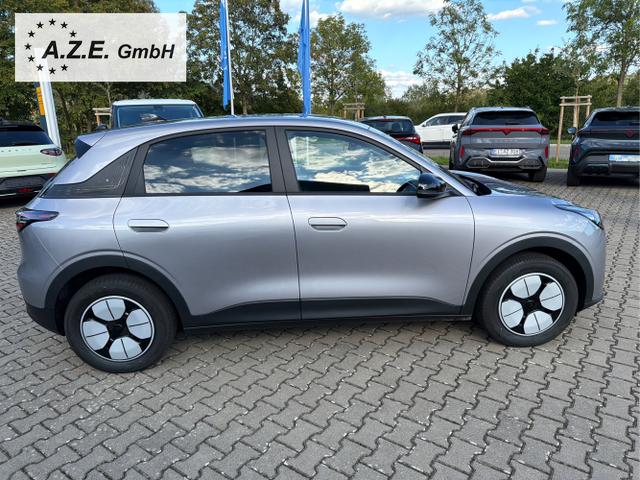 Geely / E2 / Silber / / / E2 MAX 47,14 kWh *NAVI*SH*LHZ*TWA*KAMERA*PDC*LED*8J. GAR.*