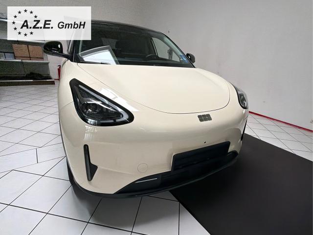 Geely / E2 / Beige / / / E2 ULTRA 47,14 kWh *NAVI*SH*LHZ*TWA*540&deg;KAM*PDC*LED*8J. GAR.*