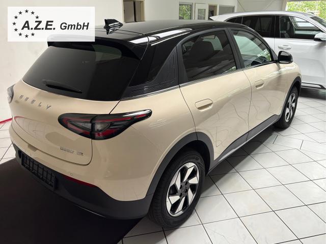 Geely / E2 / Beige / / / E2 ULTRA 47,14 kWh *NAVI*SH*LHZ*TWA*540&deg;KAM*PDC*LED*8J. GAR.*