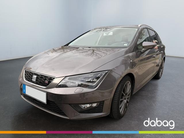 Seat Leon Sportstourer - ST 1.8 TSI FR Pano DSG PDC Winterpaket