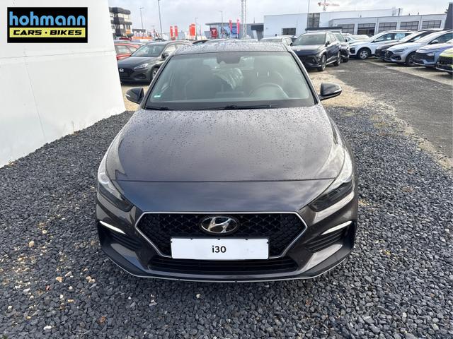 Hyundai / i30 / Grau / / / DCT ACC NAVI SHZ RFK 