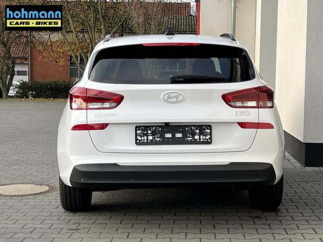Hyundai i30 Kombi Go 1,6 T-GDI DCT7 110KW Navi Winter 