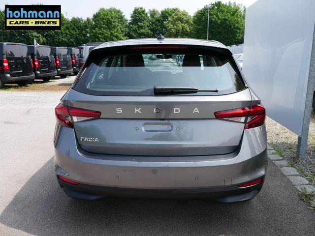 Skoda Fabia 130 Jahre 1,0 MPI*LED*PDC HI.*RFK*APP-CONNECT*SHZ*KESSY*KLIMA*DAB* 