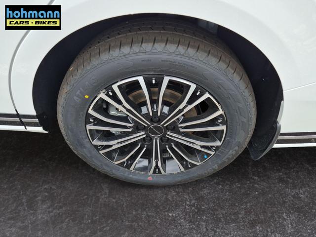 DFM / DFM Forthing 9 / Schwarz / / / 