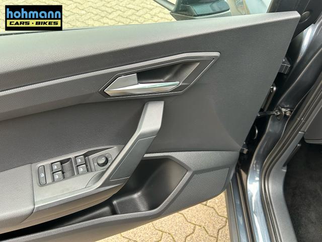 Seat / Arona / Grau / / / 1.0 TSI / Sitzheizung Full Link
