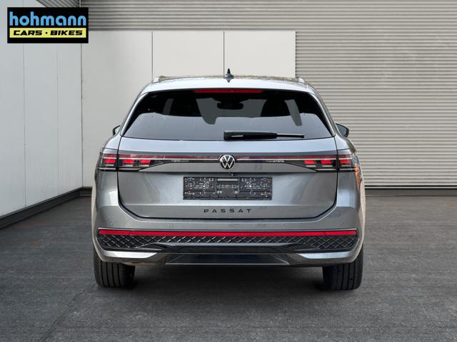 Volkswagen / Passat Variant / Grau / / / 4WD+AHK+PANO+HARMAN+19+BLACK STYLE, Beispielbilder, ggf. teilweise mit Sonderausstattung