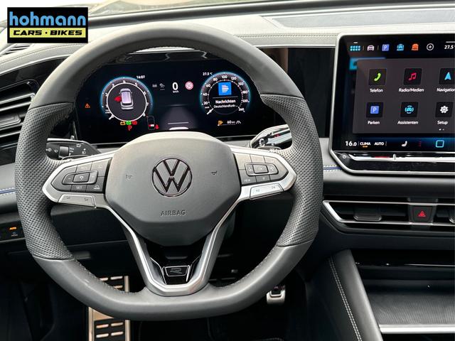 Volkswagen / Tiguan / Schwarz / / / DSG+HARMAN+20 ALU+MATRIX+MASSAGE+ACC+KAMERA