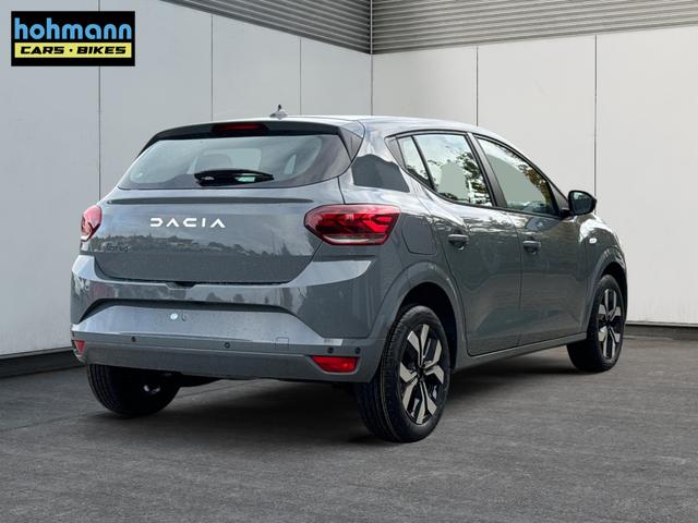 Dacia / Sandero / / / / KAMERA+SHZ+PDC+DAB+KLIMA