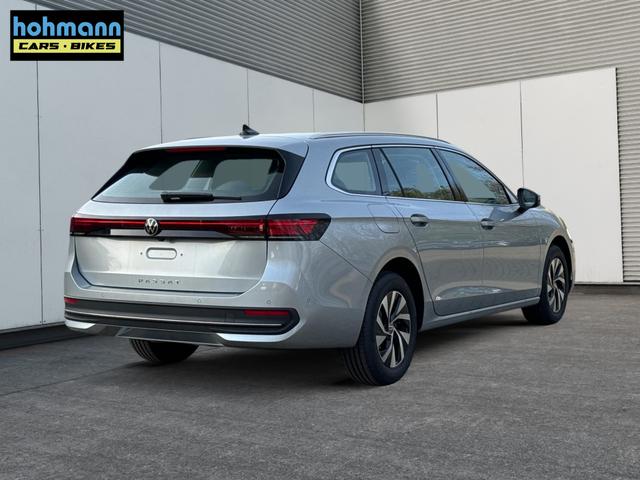 Volkswagen / Passat Variant / Silber / / / DSG+AHK+PANO+NAVI+ACC+KAMERA+LED+MASSAGE