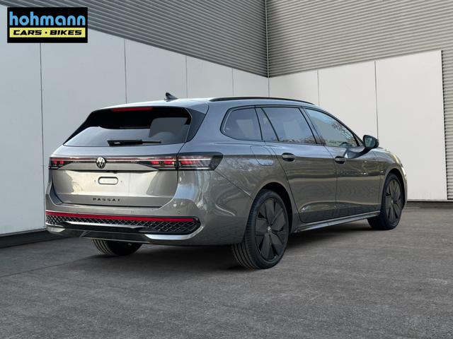 Volkswagen / Passat Variant / Grau / / / AHK+PANO+NAVI+Head-UP+Matrix-LED+ACC
