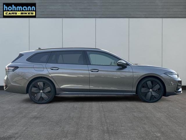Volkswagen / Passat Variant / Grau / / / AHK+PANO+NAVI+Head-UP+Matrix-LED+ACC