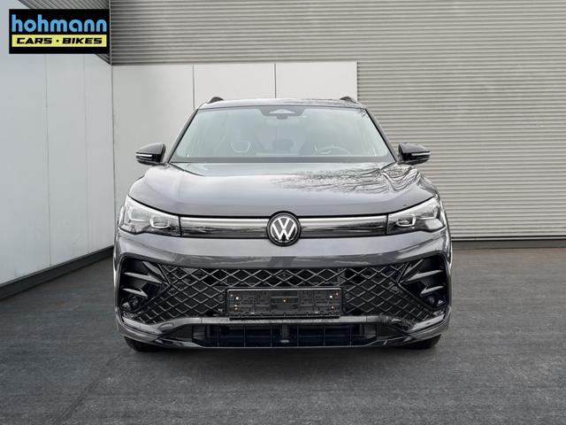 Volkswagen / Tiguan / Grau / / / PLUG-IN+PANO+AHK+HD MATRIX+NAVI+BLACK STYLE+20 LM+ACC
