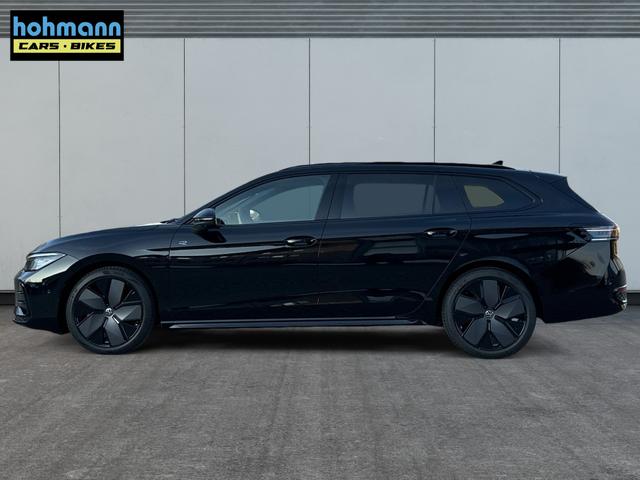 Volkswagen / Passat Variant / Schwarz / / / 4WD+PANO+AHK+HARMAN+NAVI+HUD+Matrix+ACC, Beispielbilder, ggf. teilweise mit Sonderausstattung