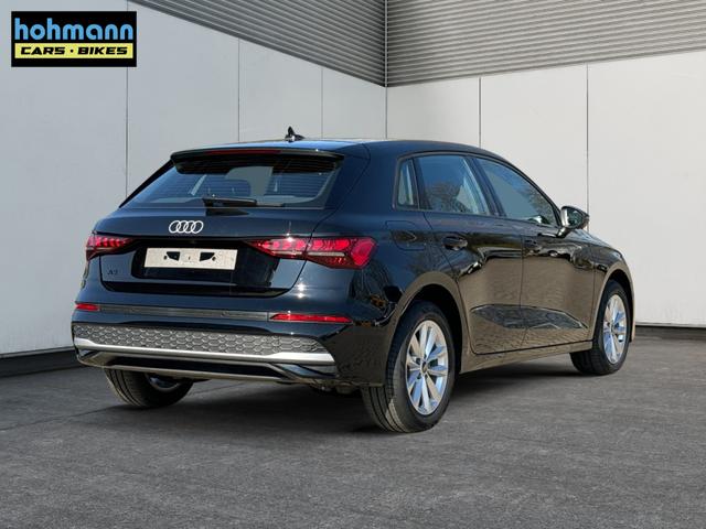 Audi / A3 Sportback / Schwarz / / / ACC+KAMERA+SHZ+LED+16LM+APP