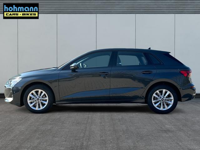 Audi / A3 Sportback / Grau / / / ACC+KAMERA+SHZ+LED+16LM+APP