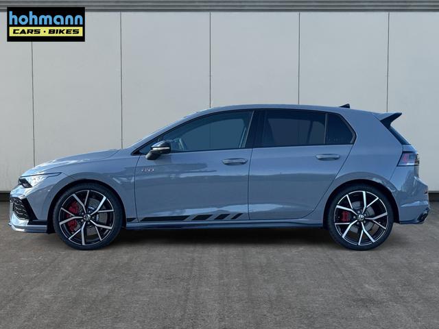 Volkswagen / Golf / Grau / / / PANO+MATRIX+HUD+HARMAN+NAVI+360 KAMERA+19 LM