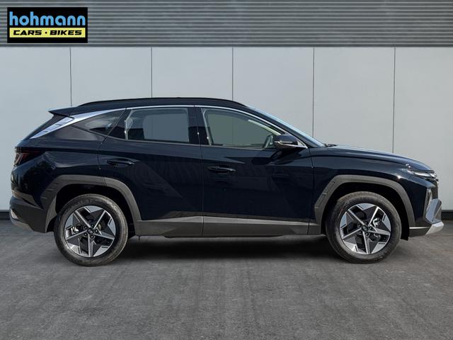 Hyundai / TUCSON / Schwarz / / / Hybrid NAVI+KAMERA+SHZ+LED+TEMPOMAT+17 ALU+PDC, Beispielbilder, ggf. teilweise mit Sonderausstattung