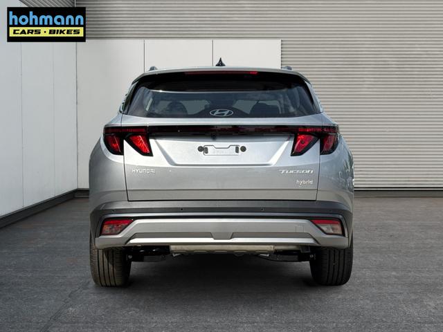 Hyundai / TUCSON / Silber / / / Hybrid NAVI+KAMERA+SHZ+LED+TEMPOMAT+17 ALU+PDC, Beispielbilder, ggf. teilweise mit Sonderausstattung