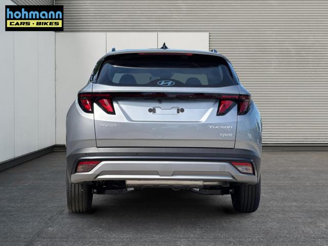 Hyundai / TUCSON / Silber / / / Hybrid NAVI+KAMERA+SHZ+LED+TEMPOMAT+17 ALU+PDC, Beispielbilder, ggf. teilweise mit Sonderausstattung