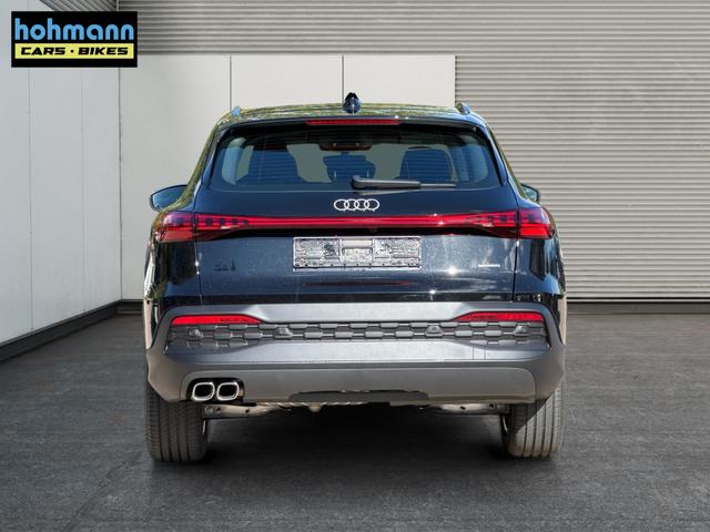 Audi / Q5 / Schwarz / / / QUATTRO+NAVI+KAMERA+AHK+PANO+SHZ+PDC+ACC