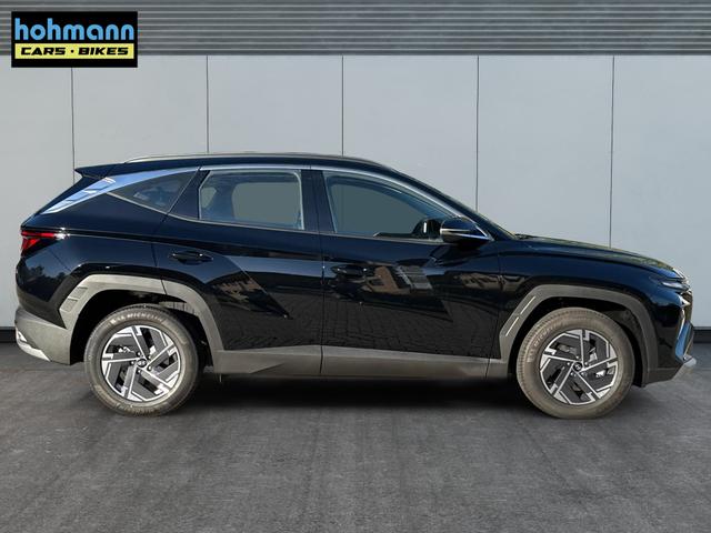 Hyundai / TUCSON / Schwarz / / / NAVI+KAMERA+SHZ+LED+TEMPOMAT+17 ALU+PDC, Beispielbilder, ggf. teilweise mit Sonderausstattung
