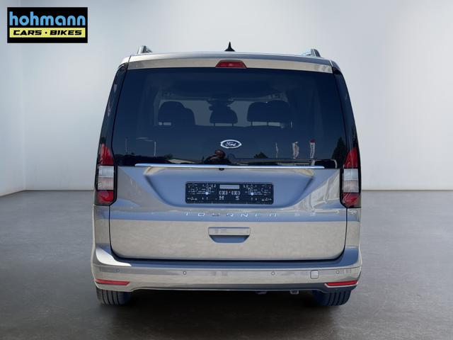 Ford Grand Tourneo Titanium